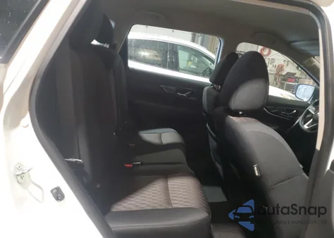 2018 Nissan Rogue S z USA, uszkodzony, nr VIN 5N1AT2MV8JC716699